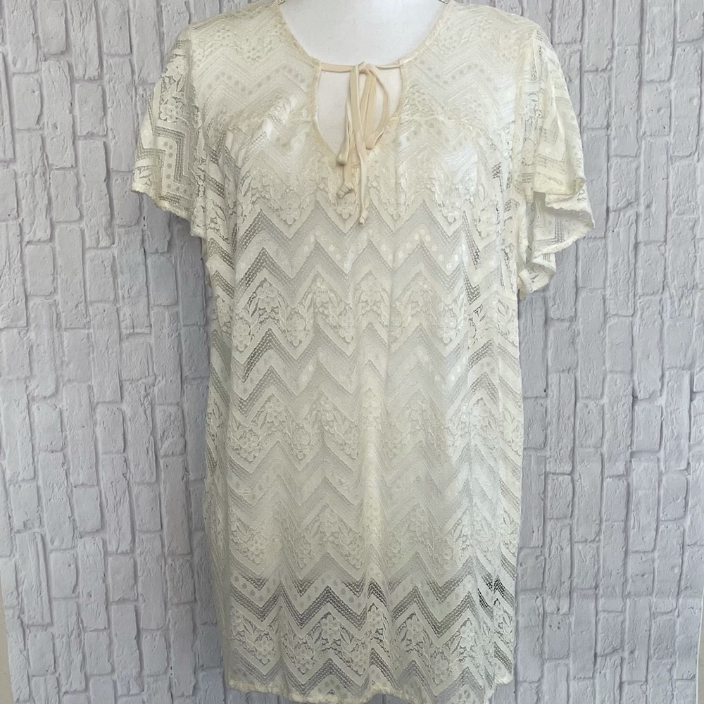 Torrid NWT Ivory Lace Tie Lace Top Plus Size